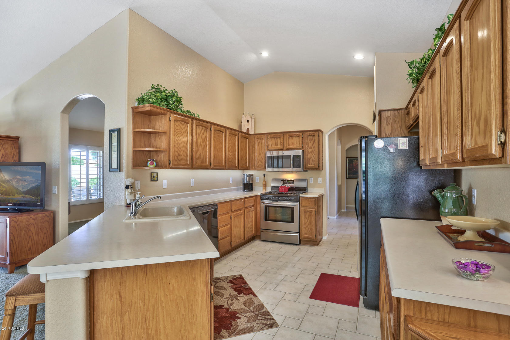 15804 Piccadilly Road Goodyear, AZ 85395 - Photo 6 of 13 15804 W Piccadilly RD kitchen