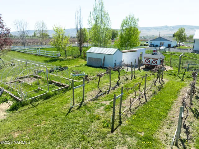 $739,000 | 230 Krough Road, Prosser, WA 99350