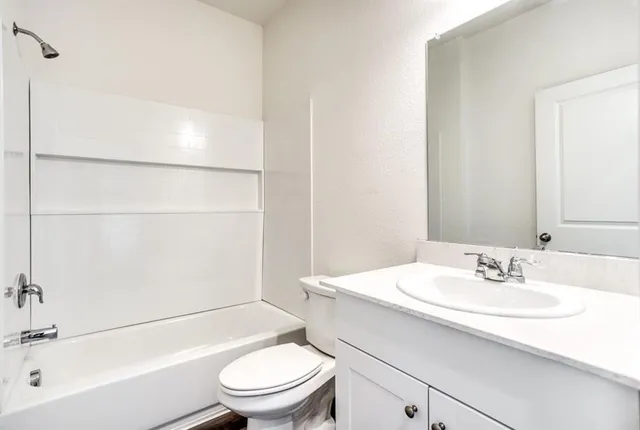 $2,280 | 720 Holly Street, Anna, TX 75409