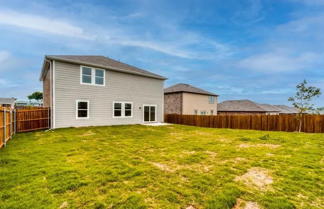 $2,280 | 720 Holly Street, Anna, TX 75409