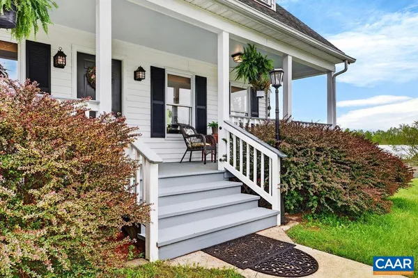 $1,650,000 | 10808 Patrick Henry Highway, Roseland, VA 22967