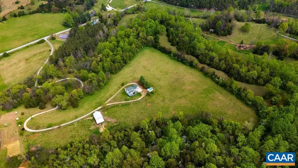 $1,650,000 | 10808 Patrick Henry Highway, Roseland, VA 22967