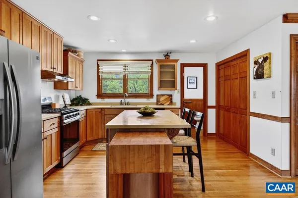 $1,650,000 | 10808 Patrick Henry Highway, Roseland, VA 22967