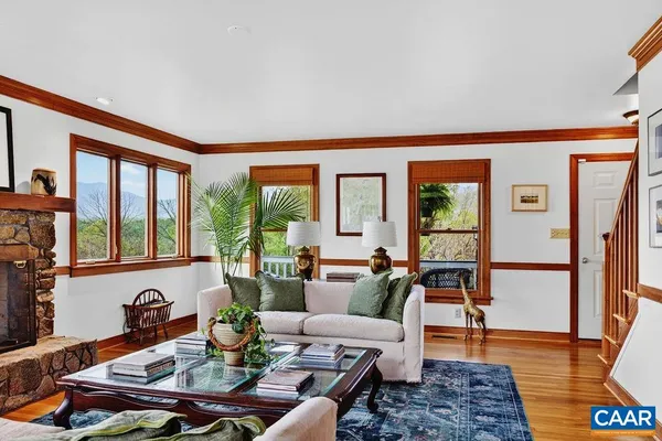 $1,650,000 | 10808 Patrick Henry Highway, Roseland, VA 22967