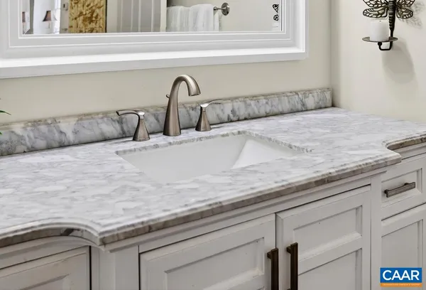 $1,650,000 | 10808 Patrick Henry Highway, Roseland, VA 22967