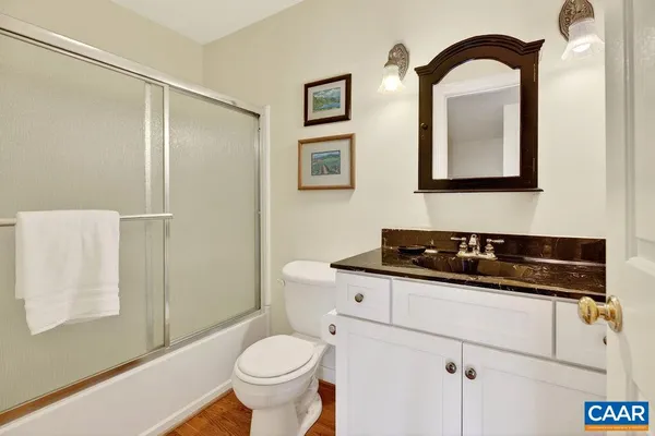 $1,650,000 | 10808 Patrick Henry Highway, Roseland, VA 22967