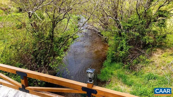 $1,650,000 | 10808 Patrick Henry Highway, Roseland, VA 22967