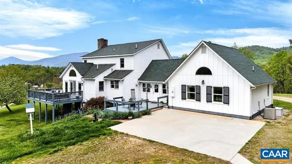$1,650,000 | 10808 Patrick Henry Highway, Roseland, VA 22967