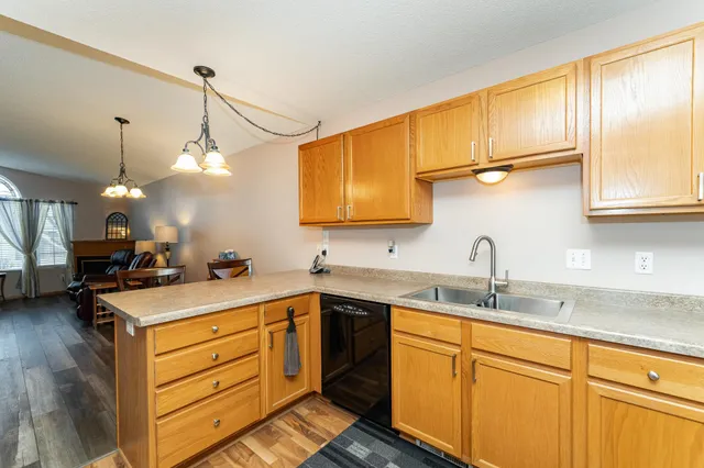 $279,900 | 4930 32nd Avenue Northwest, Rochester, MN 55901