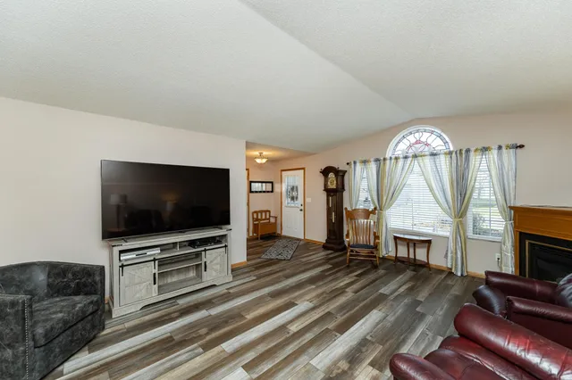 $279,900 | 4930 32nd Avenue Northwest, Rochester, MN 55901