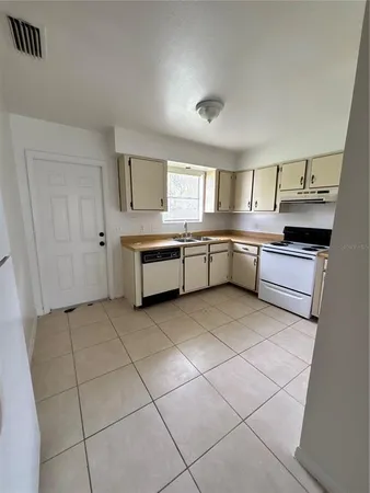 $1,300 | 207 Louisiana Avenue, St. Cloud, FL 34769