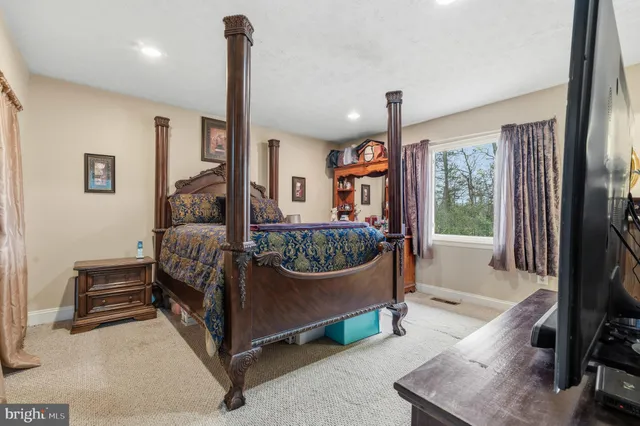 $419,900 | 644 University Drive, Waldorf, MD 20602