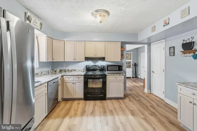 $419,900 | 644 University Drive, Waldorf, MD 20602