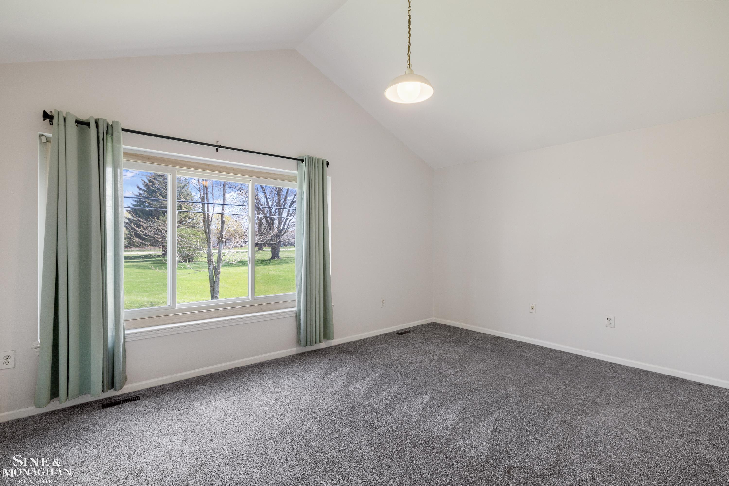 8250 Hannan Road Wayne, MI 48184 - Photo 16 of 29 50172214-5bd13914-2f38-4b1d-b8ea-33a721e3ede2.JPG