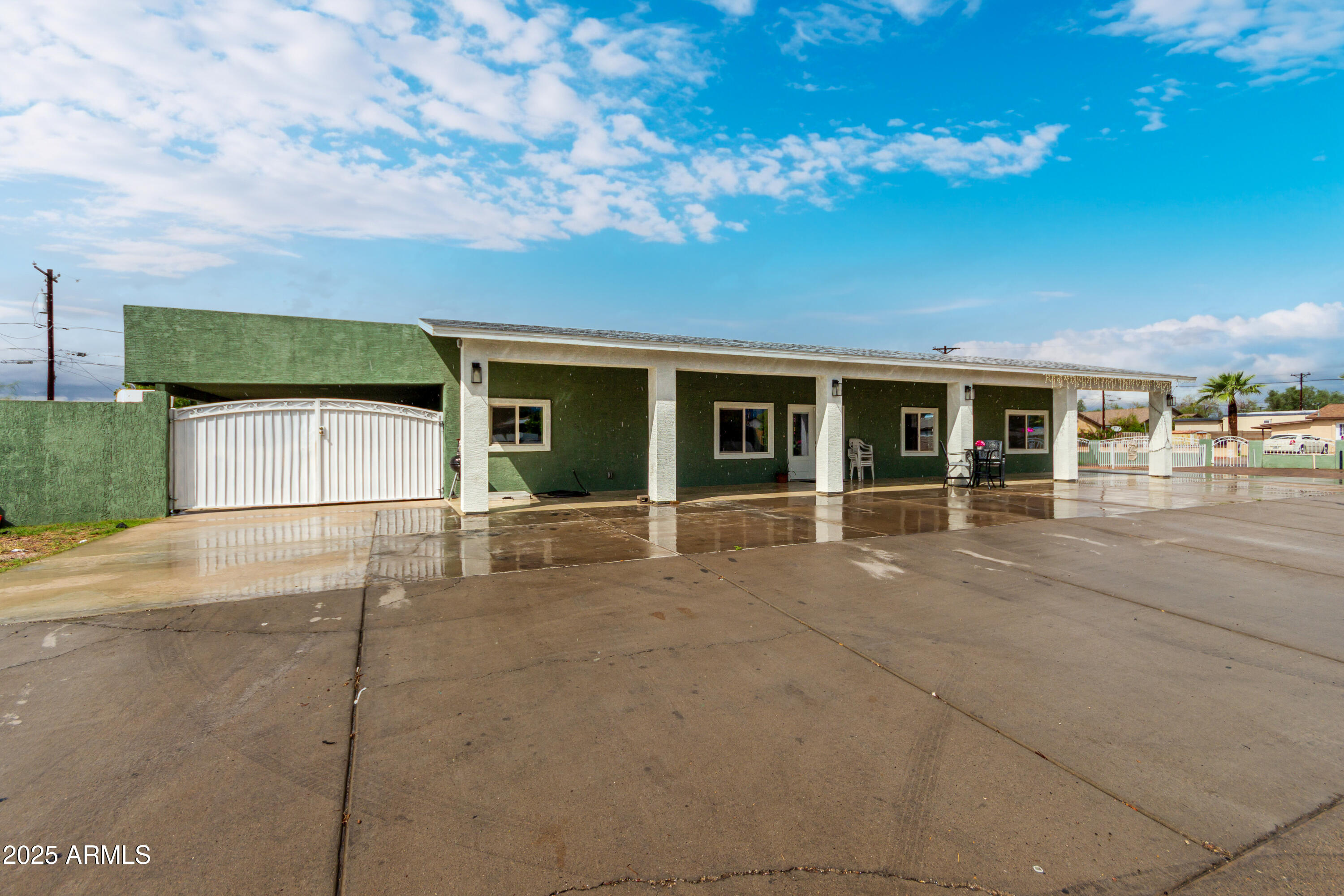 15640 North Verde Street Surprise, AZ 85378 - Photo 6 of 56 Front