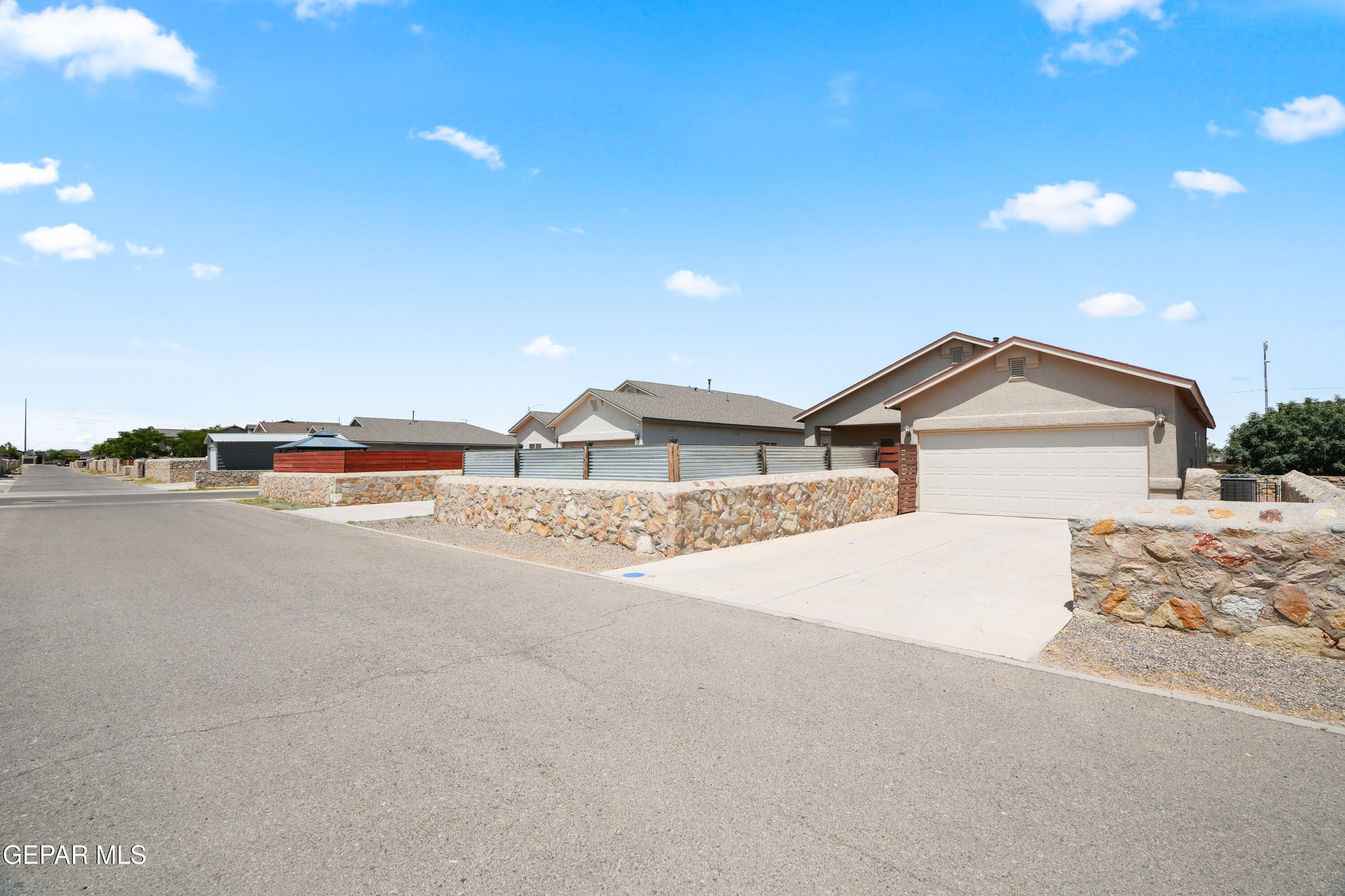 2053 Tim Foster Street El Paso, TX 79938 - Photo 42 of 57 2053 Tim Foster St-36