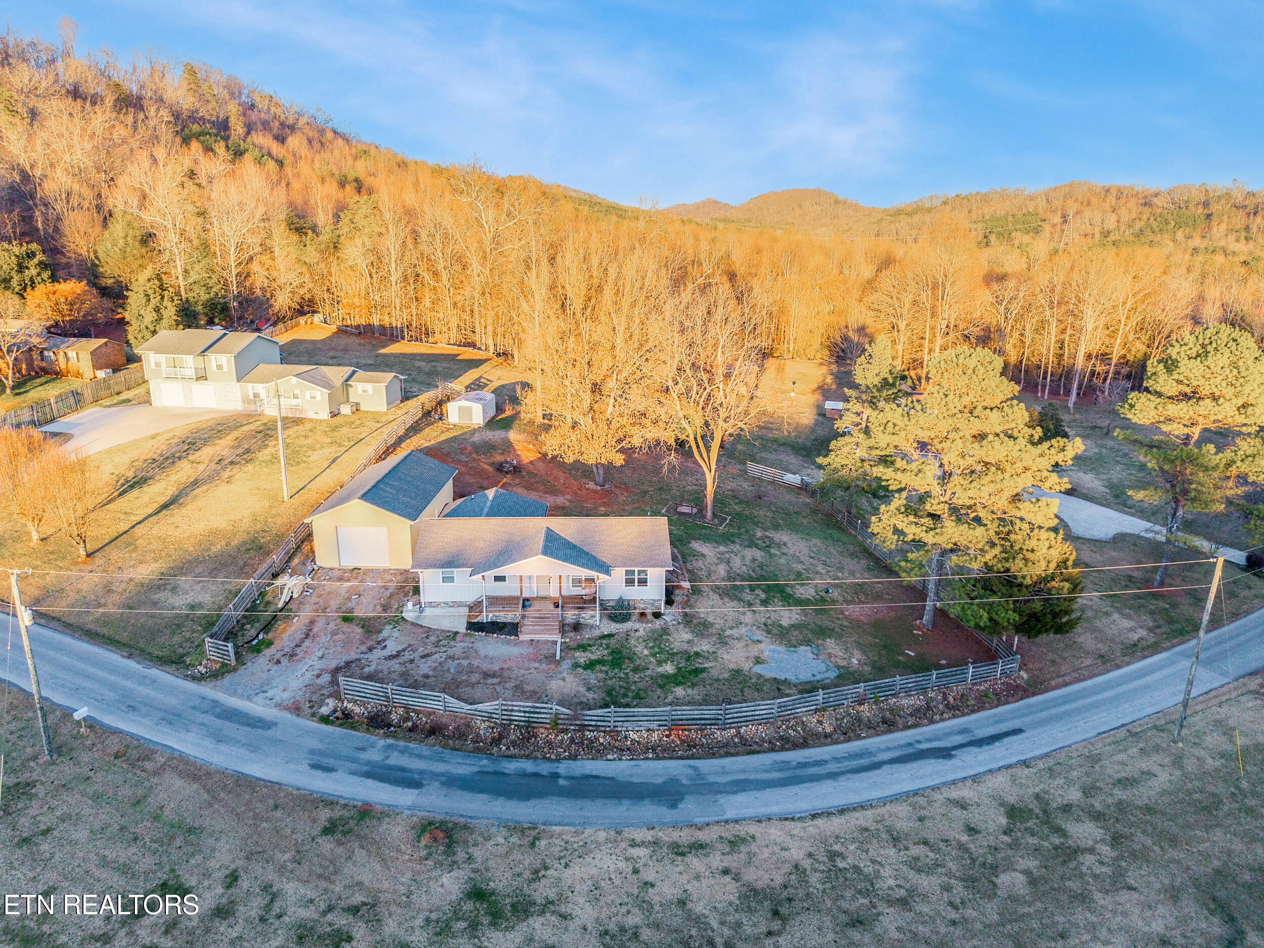 405 County Road 439 Athens, TN 37303 - Photo 15 of 41 IMG_5815