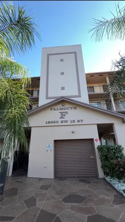 $1,800 | 12650 Southwest 15th Street, Unit 210F, Pembroke Pines, FL 33027