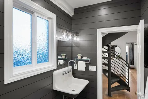 $1,950,000 | 700 Ocean Avenue, Richmond, CA 94801