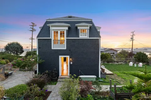 $1,950,000 | 700 Ocean Avenue, Richmond, CA 94801