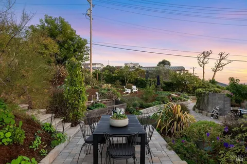 $1,950,000 | 700 Ocean Avenue, Richmond, CA 94801