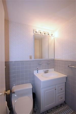 22 Aqueduct Road Wayland, MA 01778 - Photo 13 of 16 Gallery Image 13