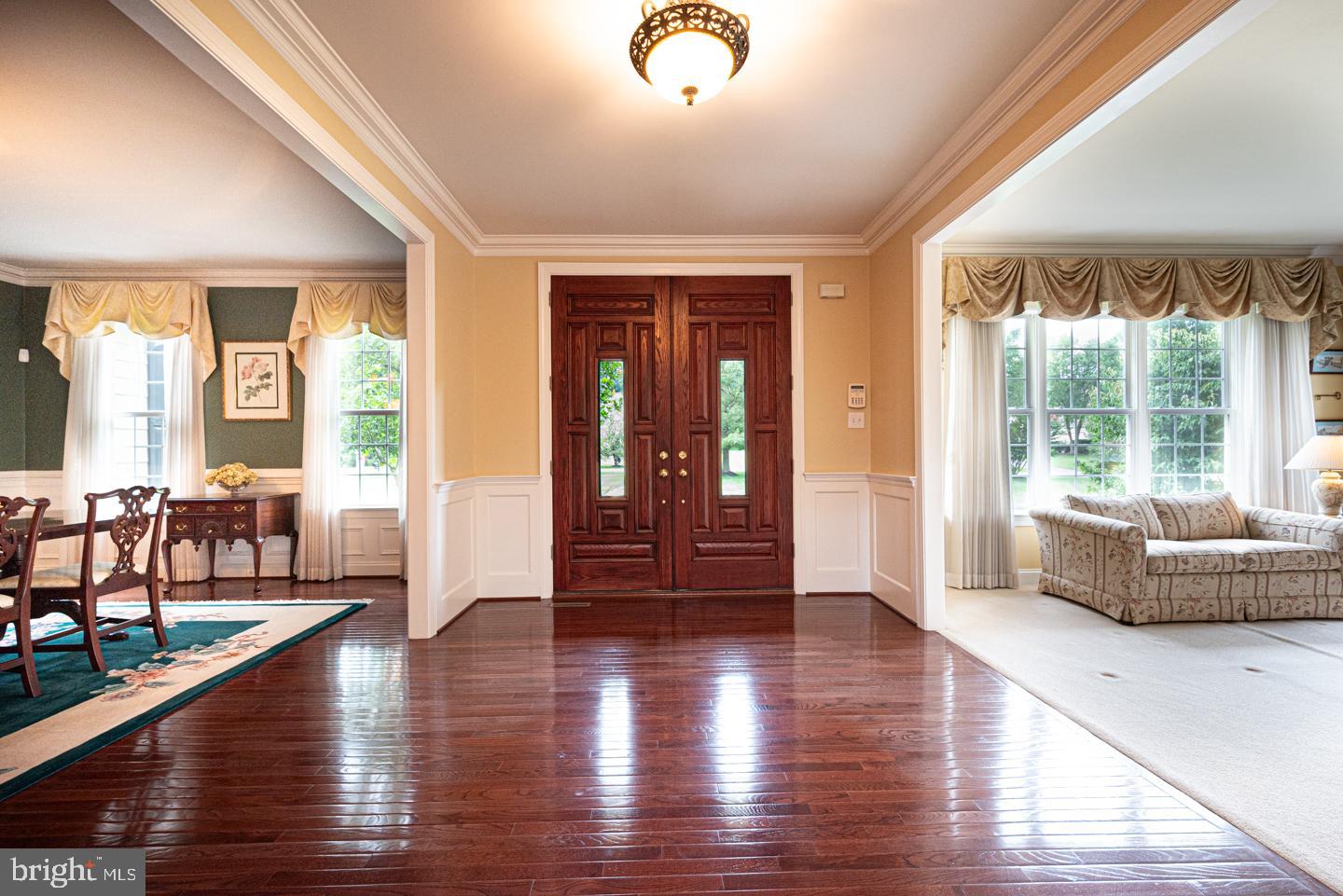 82 Margil Farm Drive Downingtown, PA 19335 - Photo 3 of 43 Entrance/Foyer