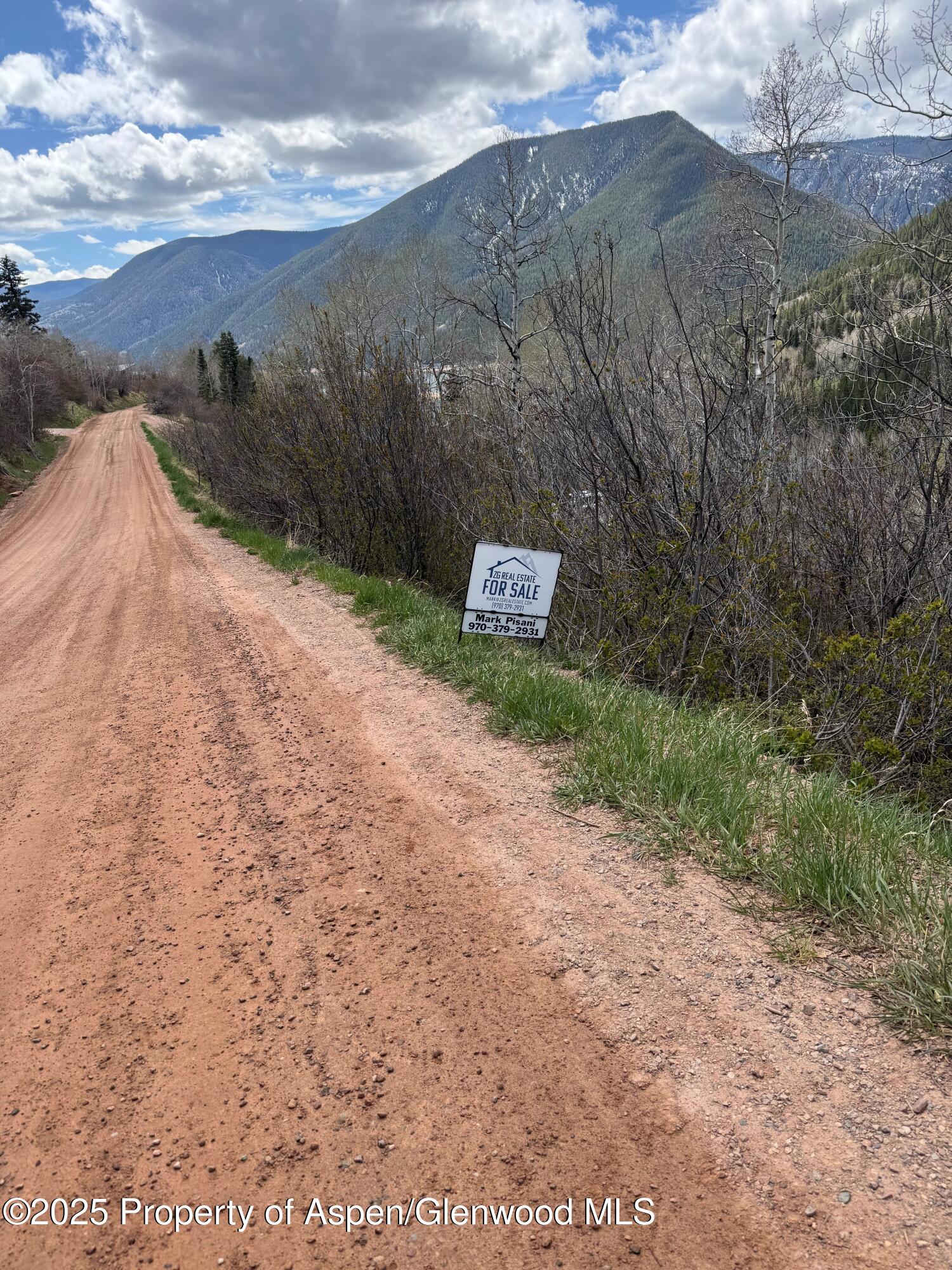 575 McLaughlin Lane Basalt, CO 81621 - Photo 11 of 14 575 Mclaughlin Lane -Road Picture