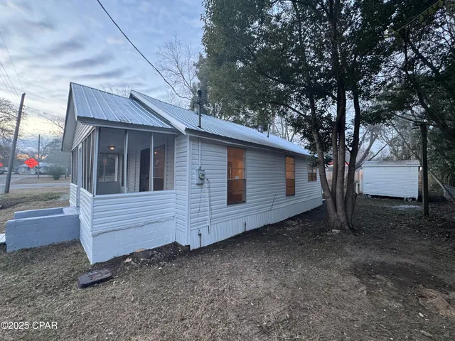 $124,900 | 1012 Washington Avenue, Graceville, FL 32440