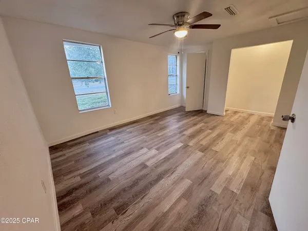 $124,900 | 1012 Washington Avenue, Graceville, FL 32440