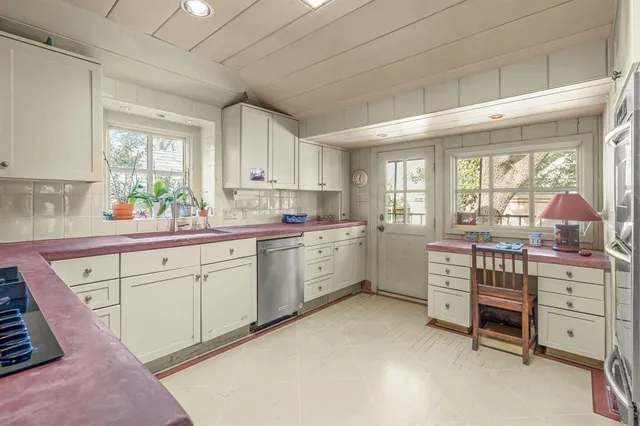 $820,000 | 2410 Halloran Street, Fort Worth, TX 76107