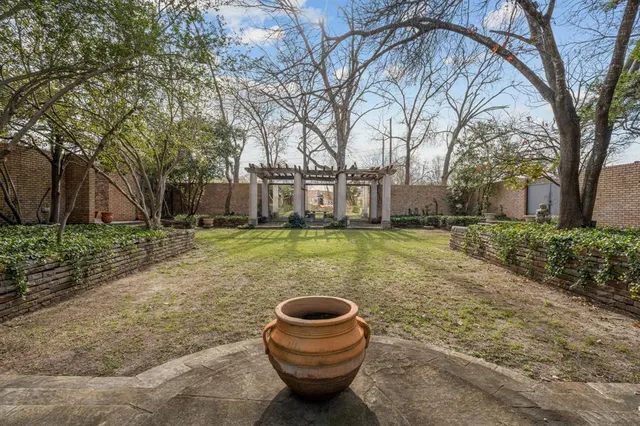 $820,000 | 2410 Halloran Street, Fort Worth, TX 76107