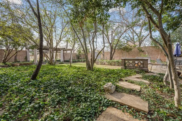 $820,000 | 2410 Halloran Street, Fort Worth, TX 76107