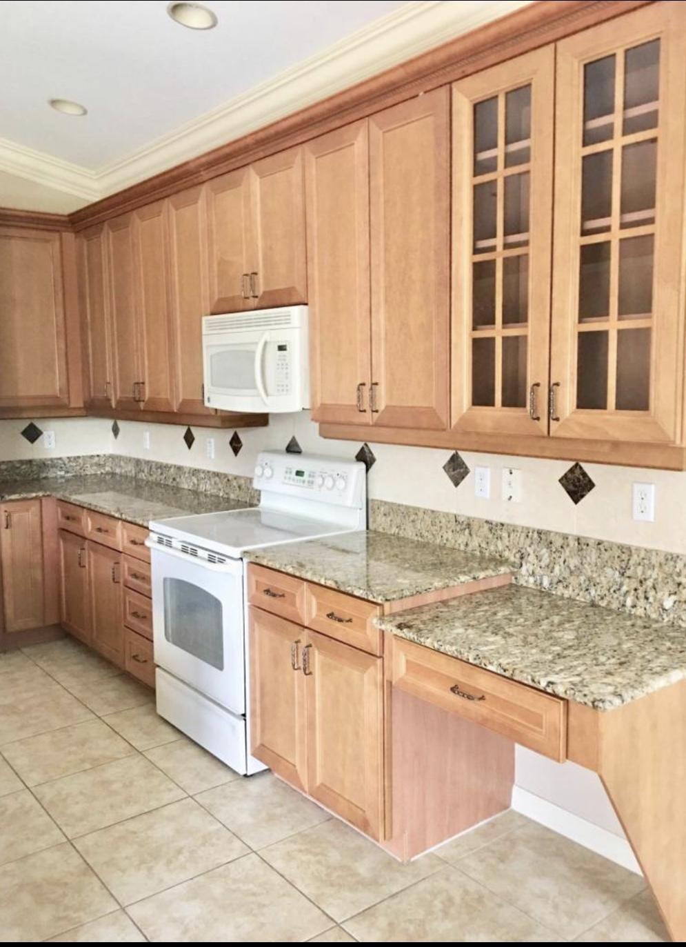 2104 Wingate Bend Wellington, FL 33414 - Photo 2 of 10 558E7922-9D61-42C2-B990-138C5CA51B63