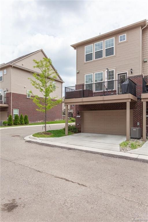 2617 Helmsdale Circle, Unit 62 Rochester Hills, MI 48307 - Photo 31 of 32