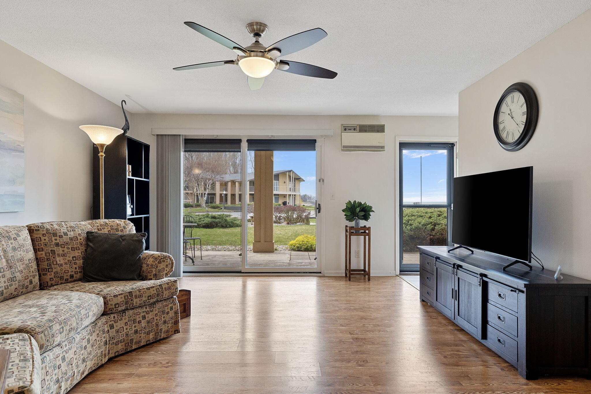 4150 Ridge Road, Unit 12 Stevensville, MI 49127 - Photo 5 of 36 4-web-or-mls-EK2A0825