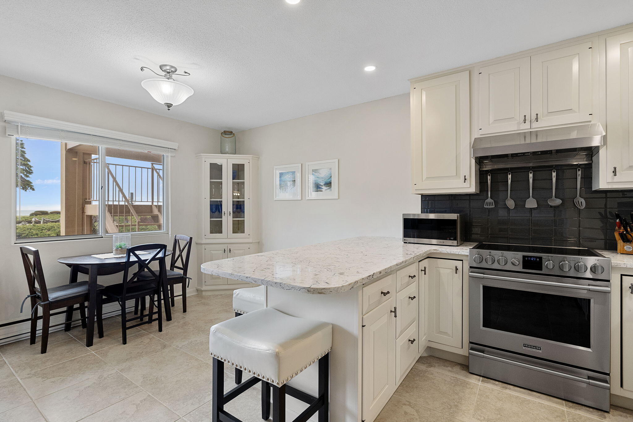 4150 Ridge Road, Unit 12 Stevensville, MI 49127 - Photo 8 of 36 10-web-or-mls-EK2A0869