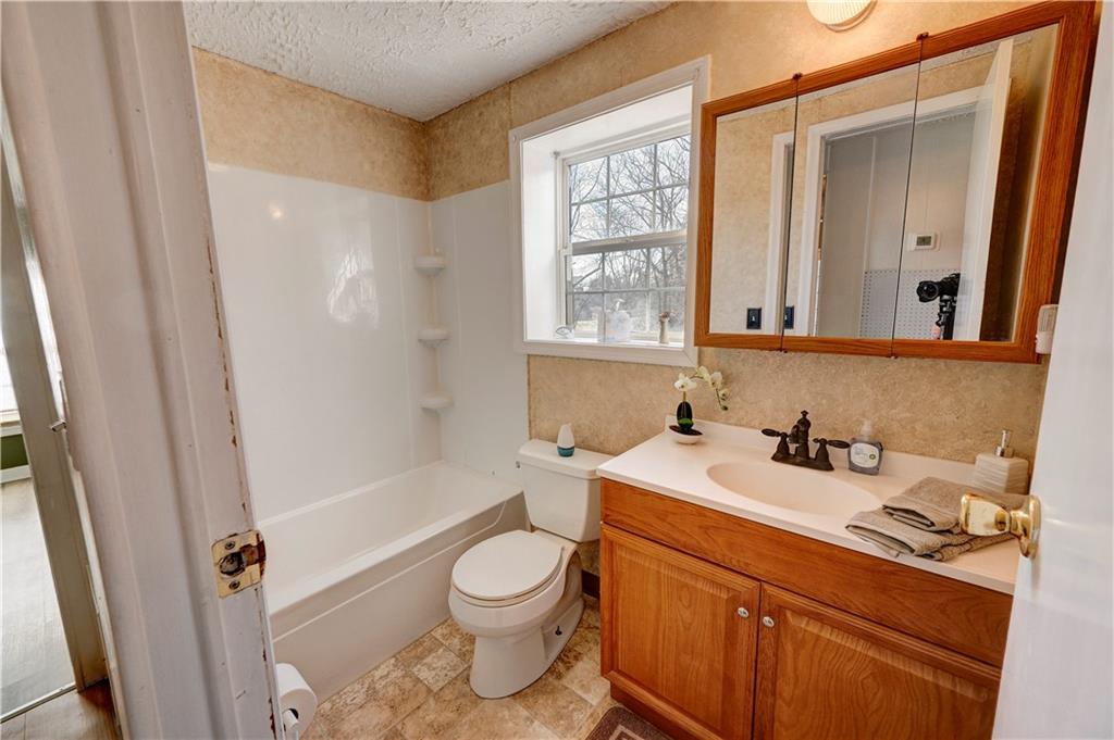 960 McEntyre Loop Calhoun, GA 30701 - Photo 16 of 77