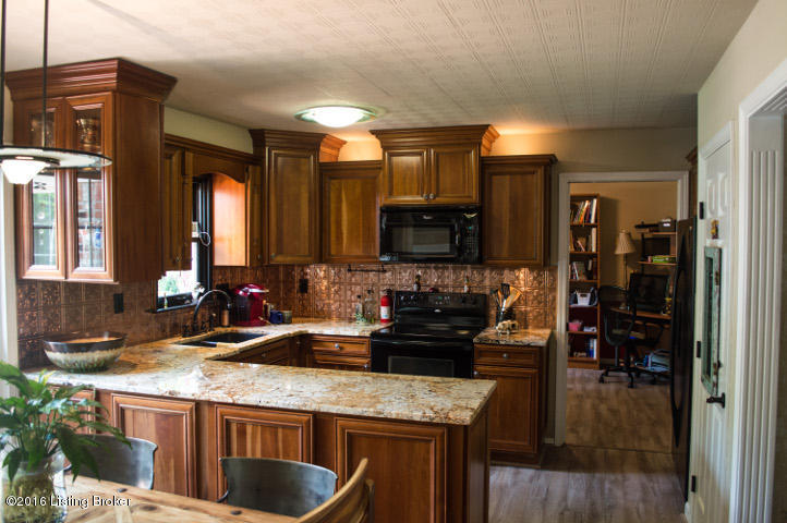 11903 Running Creek Road Louisville, KY 40243 - Photo 27 of 38 Kitchen