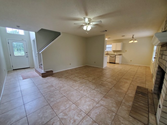 12715 Modena Trail Austin, TX 78729 - Photo 4 of 16