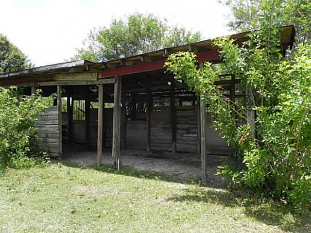 2069 South Brocksmith Road Fort Pierce, FL 34945 - Photo 23 of 25 Gallery Image 23