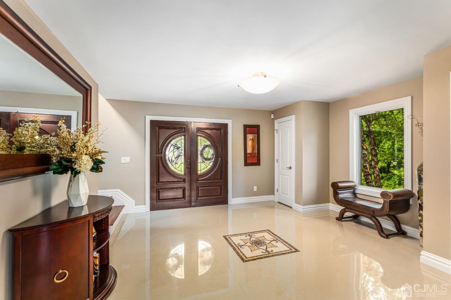 193 Mt Horeb Road Warren, NJ 07059 - Photo 20 of 63 a living room with furniture and a potted plant