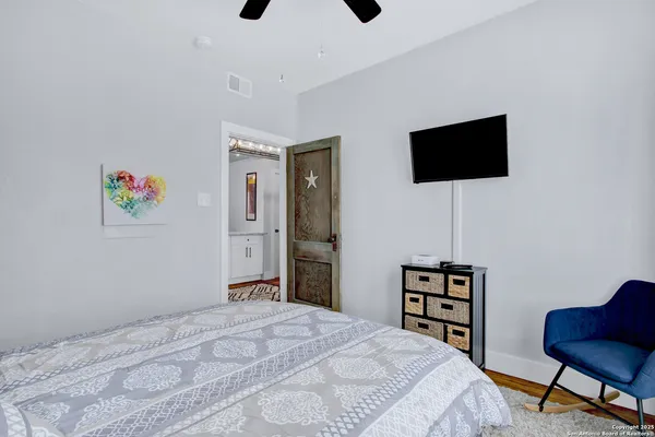 $1,500 | 220 Beauregard Street, Unit 2, San Antonio, TX 78204