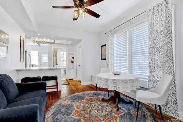 $1,500 | 220 Beauregard Street, Unit 2, San Antonio, TX 78204