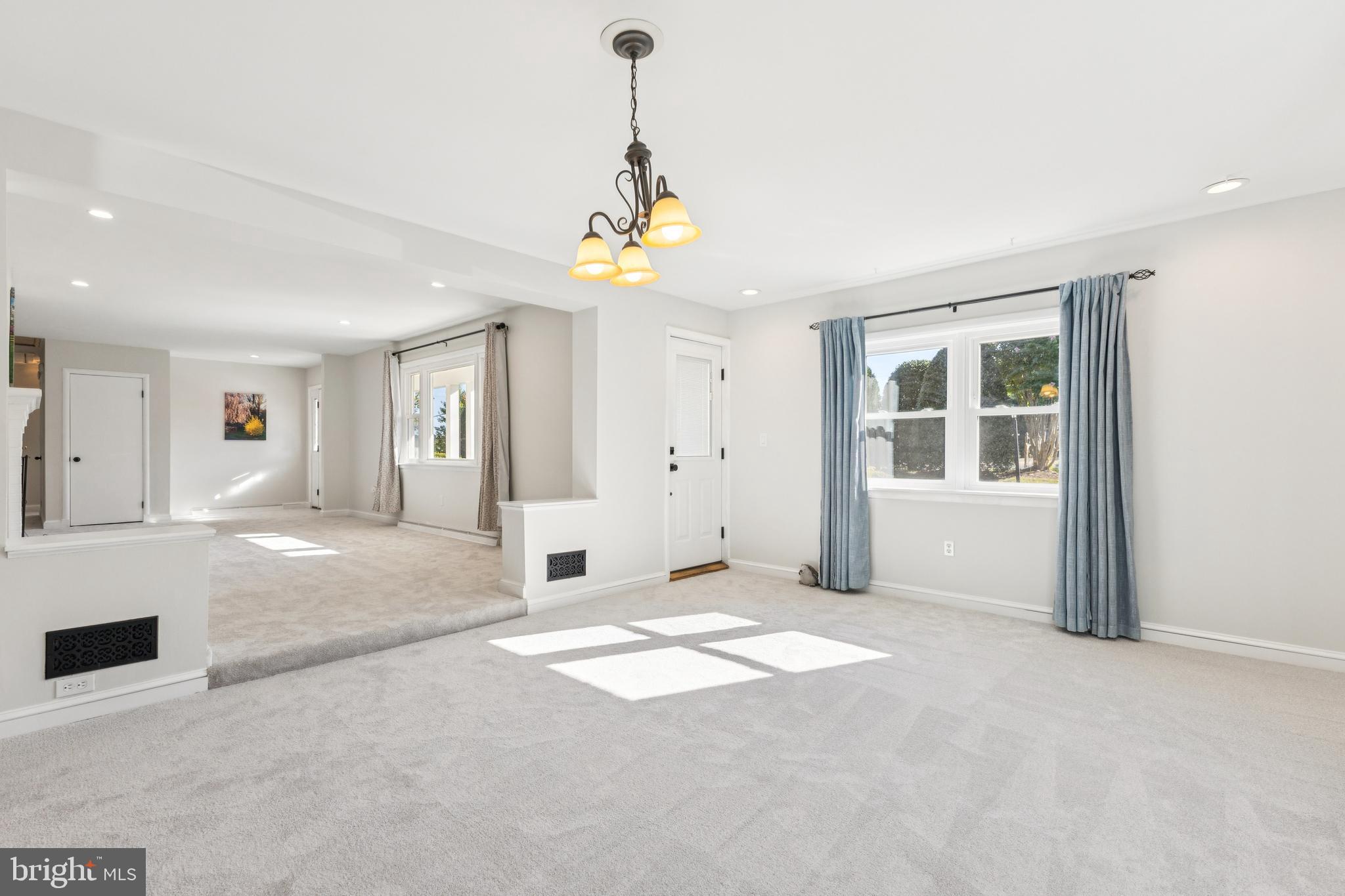 22810 Ridge Road Clarksburg, MD 20871 - Photo 8 of 44 a view of livingroom with window