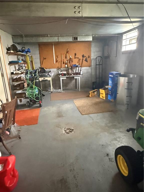 112 Easy Street Uniontown, PA 15401 - Photo 25 of 29