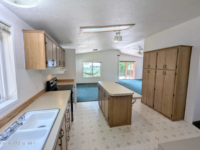 $495,000 | 2132 West Spring Creek Road, Hope, ID 83836