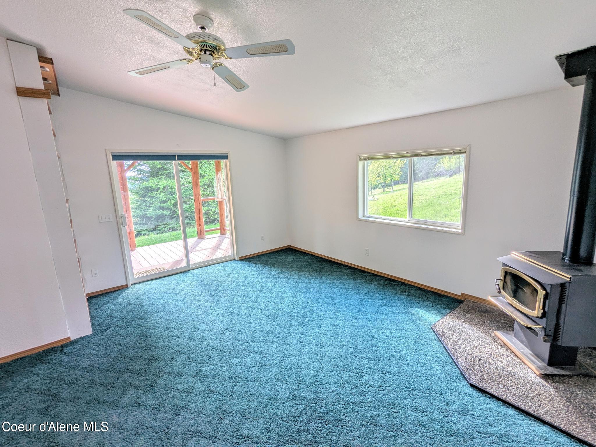 2132 West Spring Creek Road Hope, ID 83836 - Photo 17 of 30 livingrm2