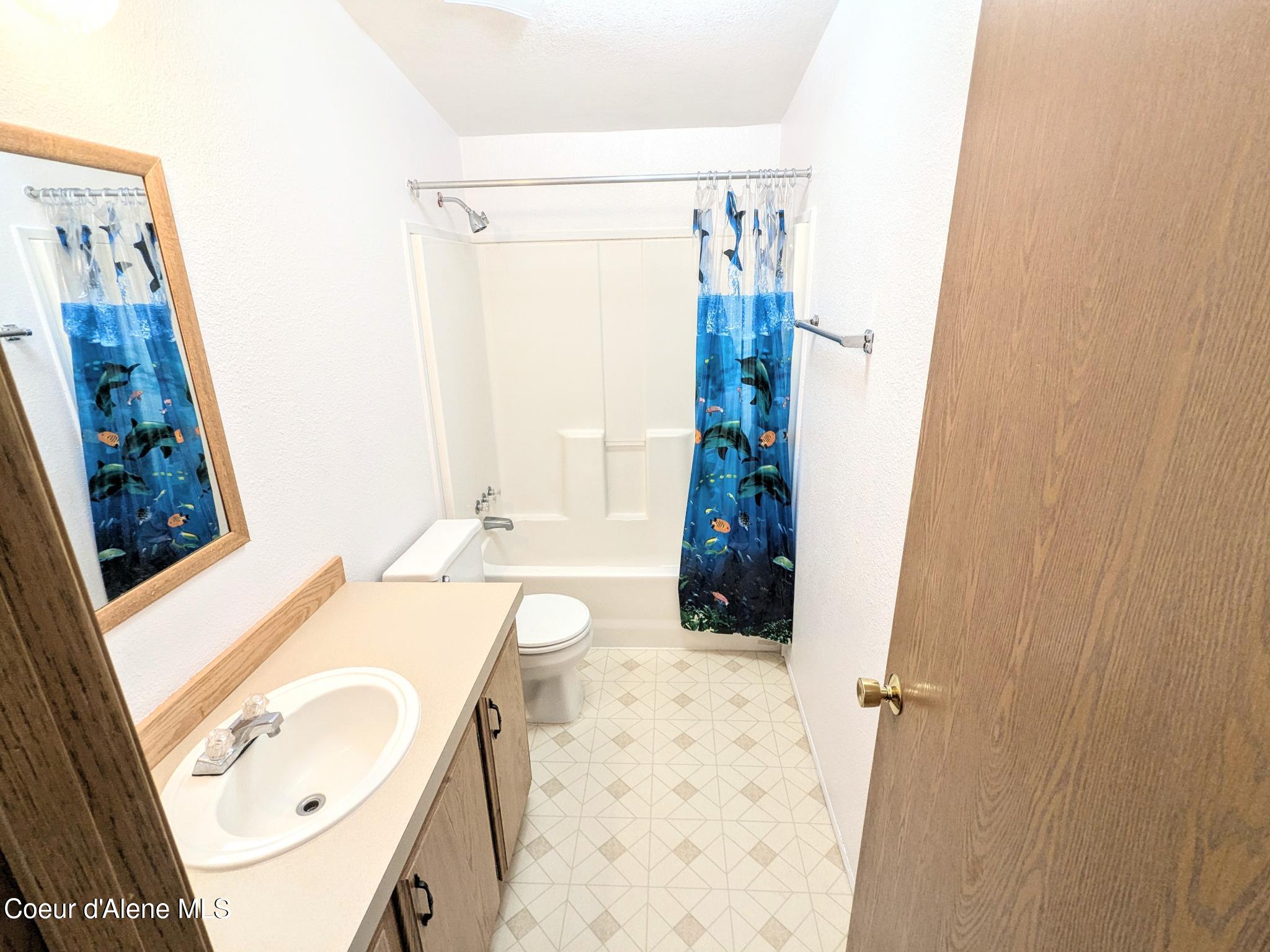 2132 West Spring Creek Road Hope, ID 83836 - Photo 20 of 30 frontbathroom