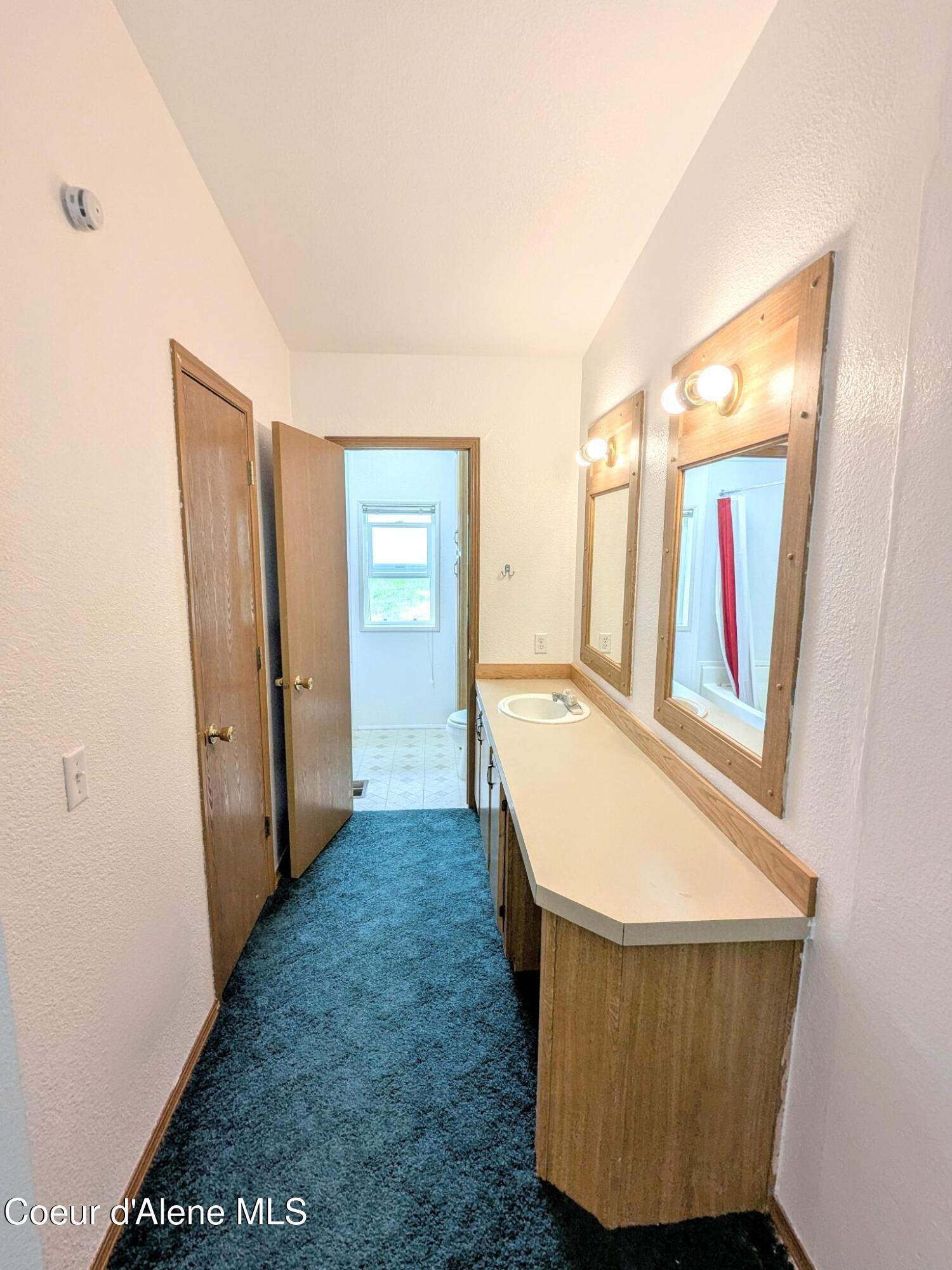 2132 West Spring Creek Road Hope, ID 83836 - Photo 26 of 30 primaryvanity2